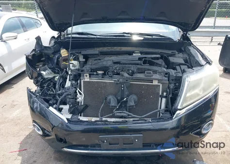 2016 Nissan Pathfinder Sv z USA, uszkodzony, nr VIN 5N1AR2MM5GC642088